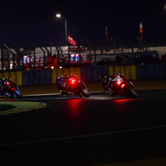 【決勝経過速報】2022 FIM EWC Rd.1 ルマン 24時間 残り10時間