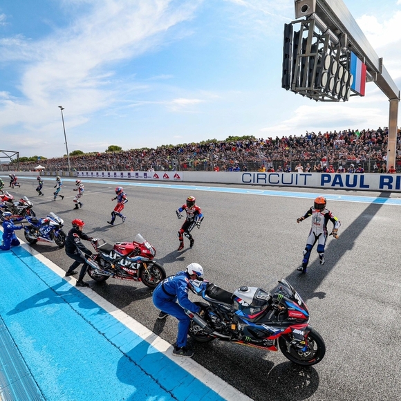 【決勝経過速報】2023 FIM EWC Rd.4 ボルドール24時間 スタート～１時間経過