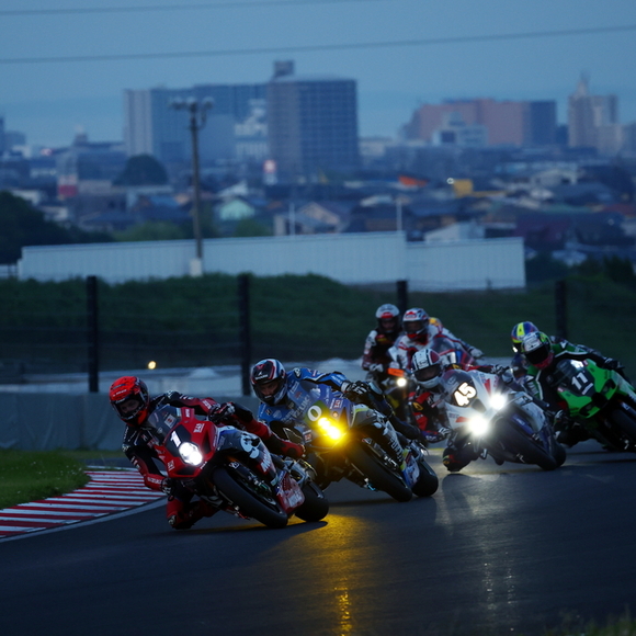 【速報】2025鈴鹿8耐 公開テスト ナイトセッション 走行結果 & 1日目総合結果