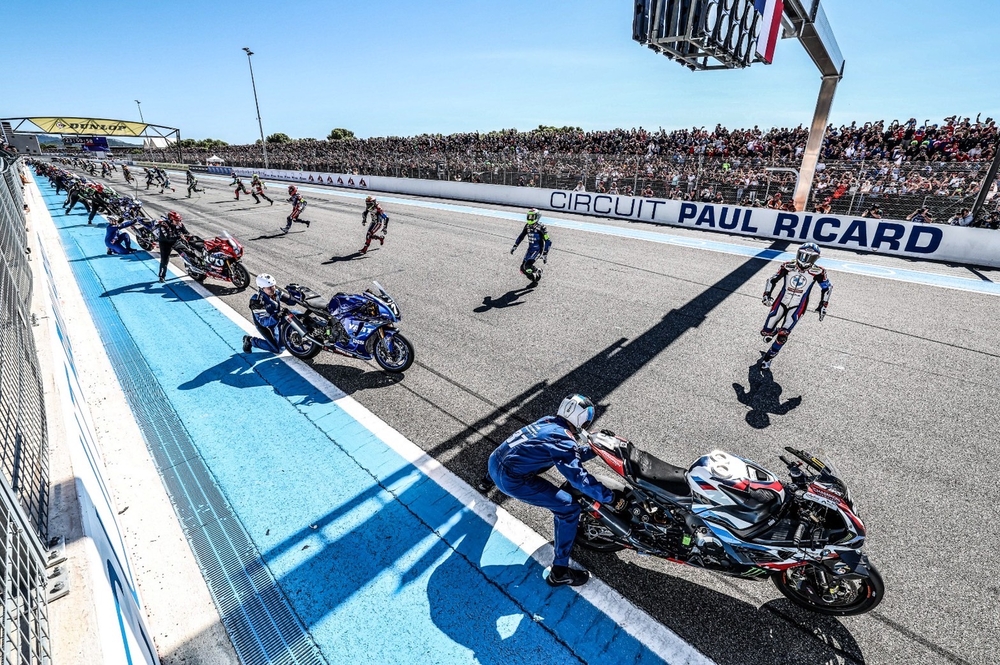 【決勝経過速報】2022 FIM EWC Rd.4 ボルドール24時間 長いレースがスタート！ ～1時間経過