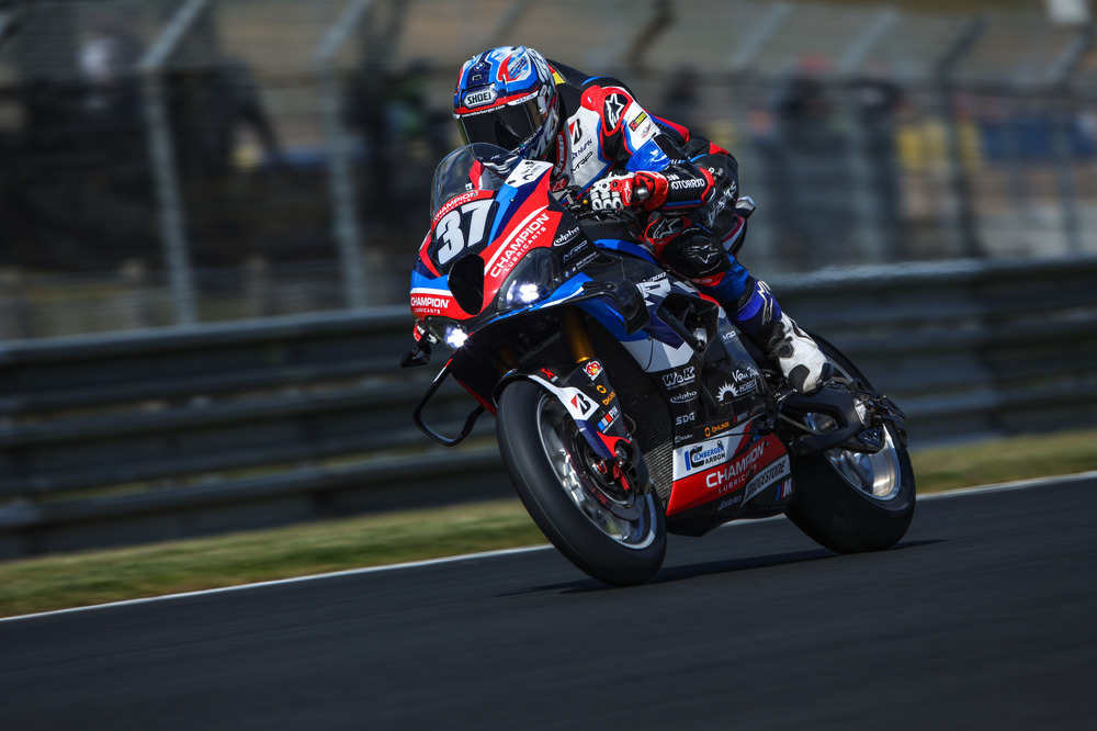 Results Update: 2026 FIM EWC Round 1 Le Mans 24 Hours - 4h since the race start