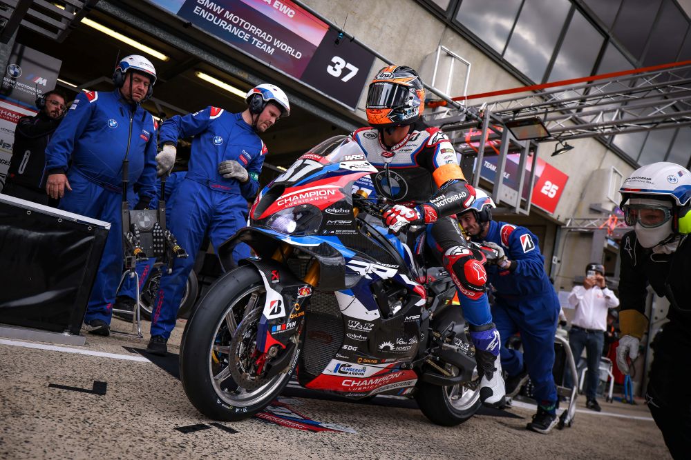 Results Update: 2026 FIM EWC Round 1 Le Mans 24 Hours - 18h since the race start