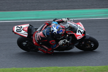 26SUZUKA4H_W_0414.JPG