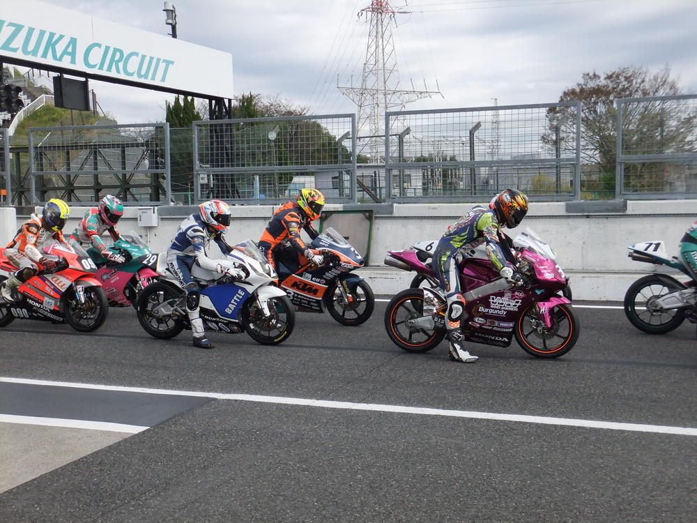 全日本ロード第9戦 鈴鹿 MFJ-GP J-GP3 予選