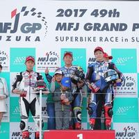 【全日本ロードレース選手権JSB1000クラス第9戦Race1】7周の超スプリントレースで中須賀克行が独走優勝!!