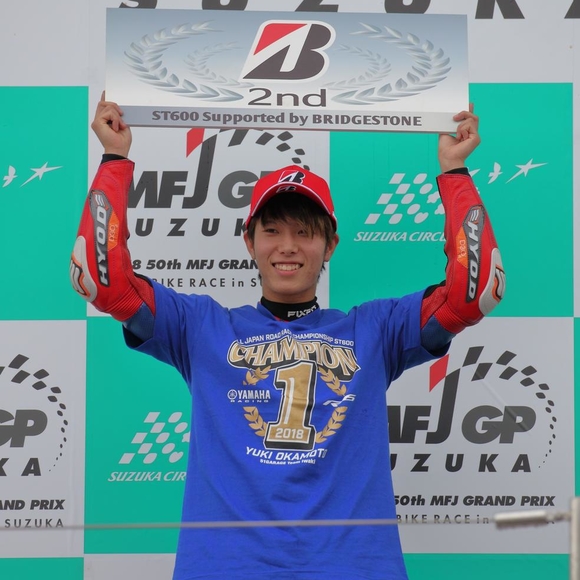 【全日本ロードレース第9戦 ST600クラス】佐野優人が全日本初優勝！岡本裕生が全日本初タイトル獲得！