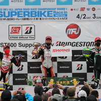【2022年全日本ロードレース選手権 第1戦 もてぎ ST600】白熱した7台でのトップ争い、羽田太河が全日本初優勝！