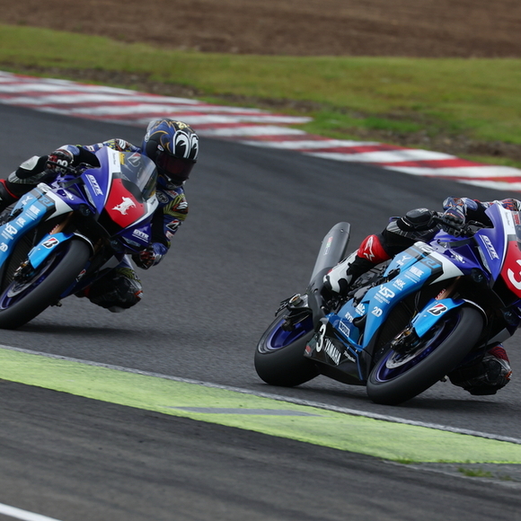 【2023年全日本ロードレース選手権 第3戦 SUGO JSB1000】レース1で岡本裕生がJSB1000クラス初優勝、連勝が止まった中須賀克行はレース2で優勝