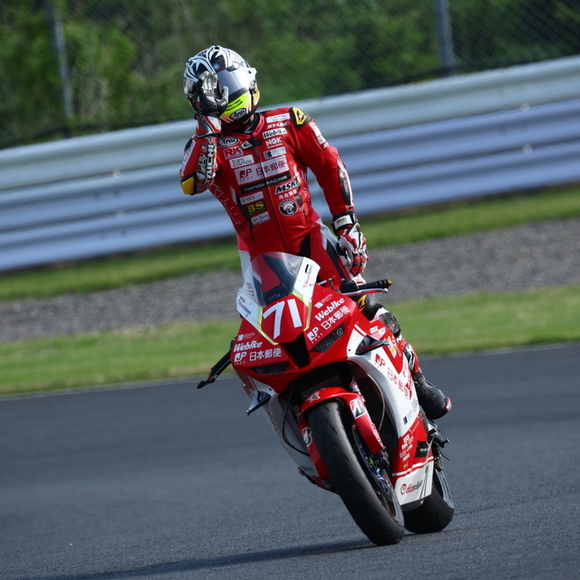 【2026年 全日本ロードレース選手権 第3戦 オートポリス ST600】ベテラン小山知良が大ケガから完全復帰して4年ぶりに優勝