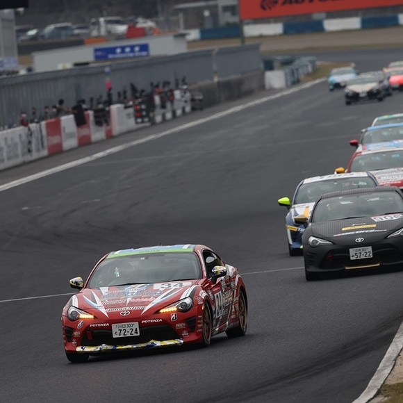 TGR 86/BRZ Race プロフェッショナルシリーズ 第9戦 開発ドライバー佐々木雅弘が3位表彰台獲得！