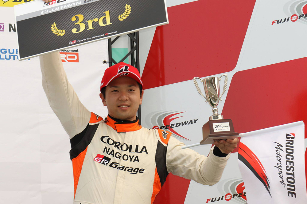 club-op-Race2-podium-759-yukawa.jpg