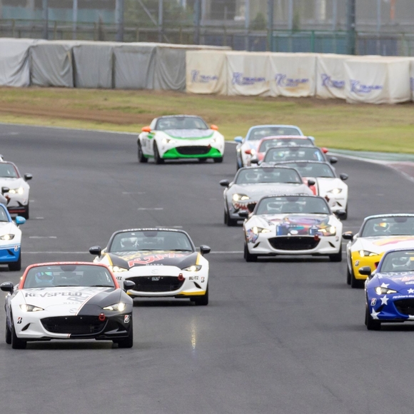 第36回メディア対抗ロードスター耐久レースに協賛