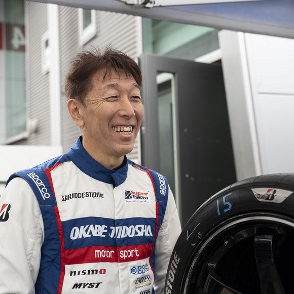 【S耐に集う人々】"気負わず、でも負けたくない"──前嶋秀司選手が語るS耐との歩みと今