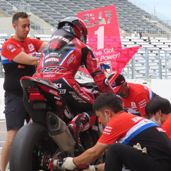 鈴鹿8耐/EWCメカニックインタビュー ～あなたにとって8耐とは～ Vol.1 Yoshimura SERT Motul 平能 / 前編