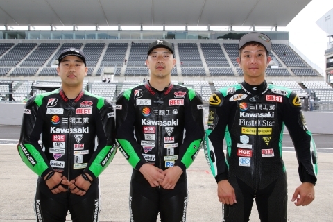 23_riders.jpg